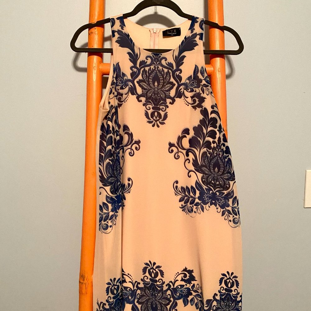 Patterned Dress - Picture 2 of 2